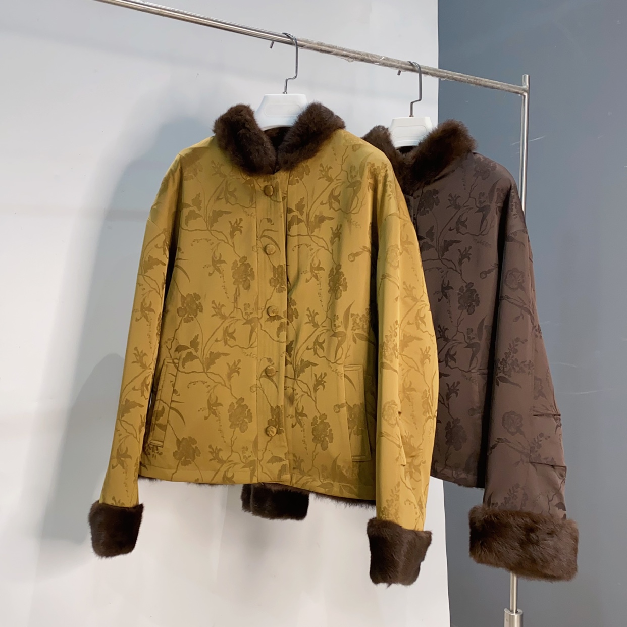 Q两面穿新中式贵气皮草兔毛提花缎面立领外套XQQ长58