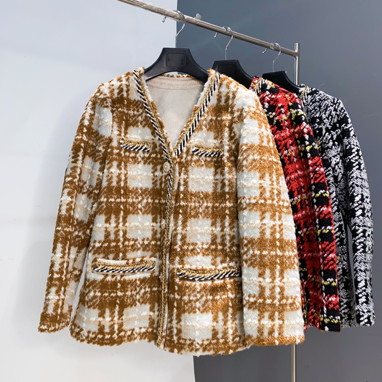2025秋冬新款V领小香中长款格子羊毛外套女832长61