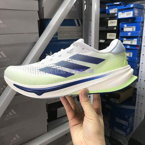 Adidas男女运动跑鞋轻便透气