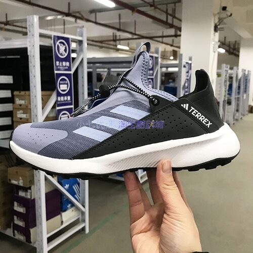 Adidas男女户外休闲登山徒步鞋