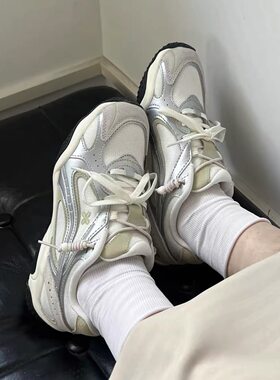 安踏 可丽OUTDOOR薄底轻质休闲鞋女夏季新款潮流运动鞋122638888R