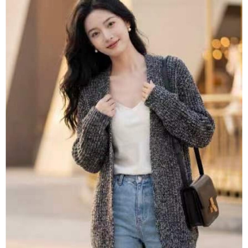 秋冬款慵懒风V领针织开衫女长袖宽松高级感百搭毛衣外套直筒加厚