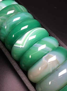 女款红玛瑙玉手镯女款 玛瑙玉髓手镯小众设计 轮胎镯三八节礼物