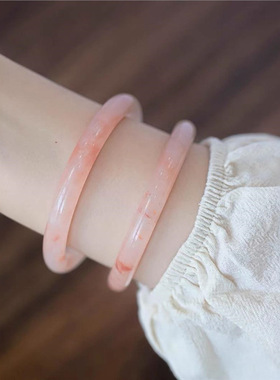 精品金丝玉手镯粉色桃花酿手镯粉色圆条桃花酿圆条7-8玉手镯