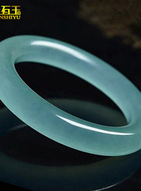 天青冻圆条冰种石英岩玉镯子货淡蓝色玉石玉器手镯货源