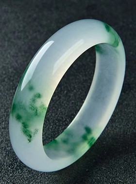 石英岩玉翡翠绿色飘花玉镯三段花冰种手镯绿色白底玉石镯子货