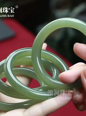 和田玉湖水绿绿色天然青料阿富汗玉石手镯青色晴水料复古圆条玉石