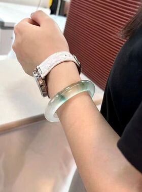 高冰飘花石英岩串处理手镯翡色翠玉色独龙玉冰底飘花手镯正圈手镯