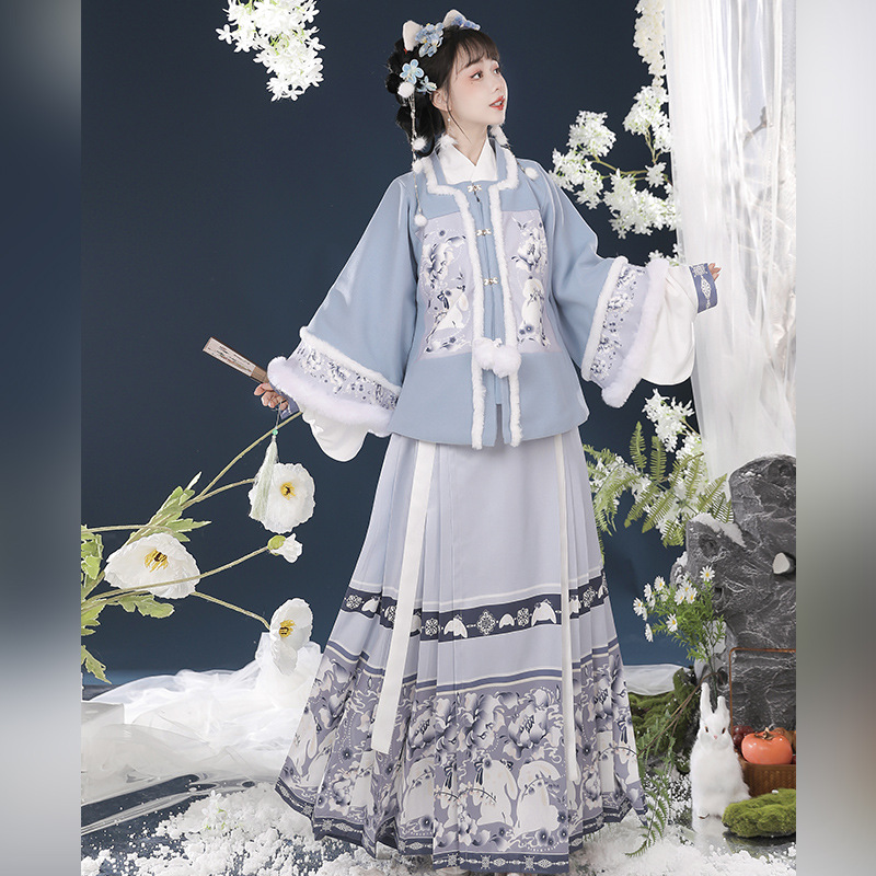 洛竹原创【雪玉兔】明制汉服女方领补服半袖马面裙拜年秋冬加绒