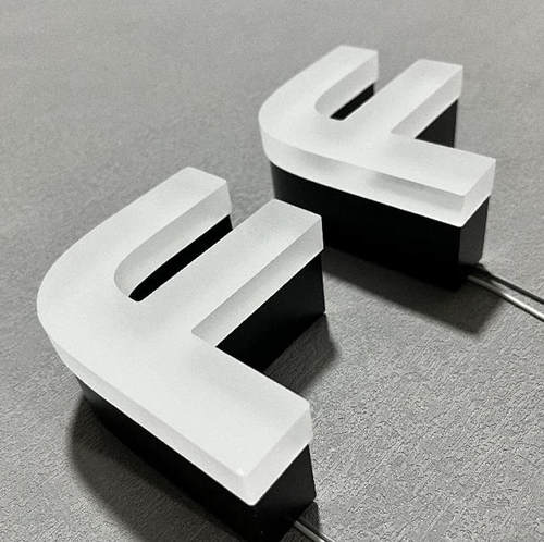 亚克力发光字户外门头logo背景墙通彩不锈钢磨砂字招牌果冻字定制
