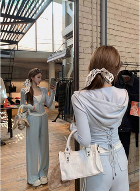 现货【Very soft白女套装】——初秋都市版!巨软“后背绑带”套组