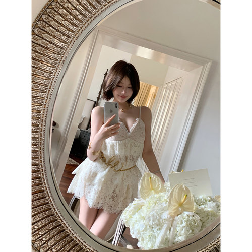 Momoshero【花与爱丽丝】lace古董典藏——水溶绣花蕾丝吊带&半裙