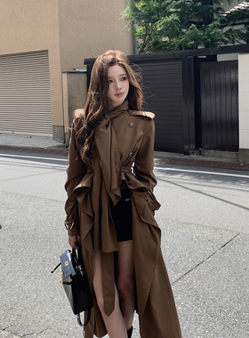 现货【bbr英剧风衣】Kylie同款自有调性的不对称羊毛短风衣/短裤