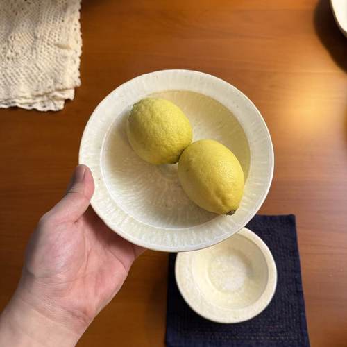 《蔓心》麦芽色斜口小碗