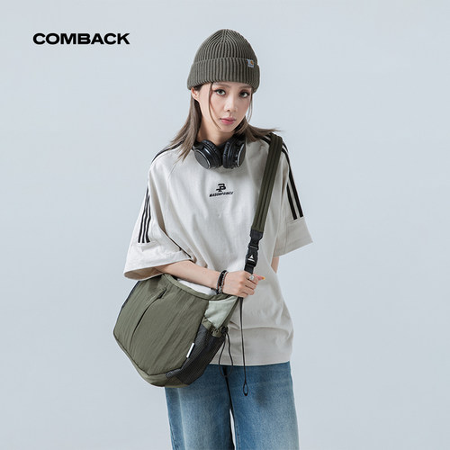 COMBACK斜挎包大容量学生男女