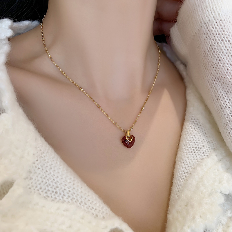 爱心项链复古女小众设计甜美高级感法式简约锁骨链可爱桃心颈链女