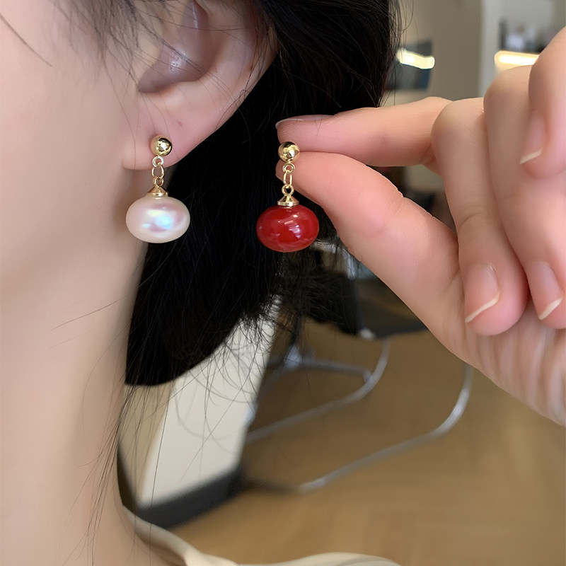 珍珠耳钉女新款2024爆款高级感耳环气质小众轻奢耳饰无耳洞耳夹