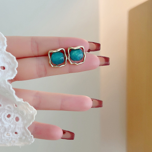 S925银针雾霾蓝方形耳钉2022年新款 潮复古耳饰轻奢小众设计感耳夹