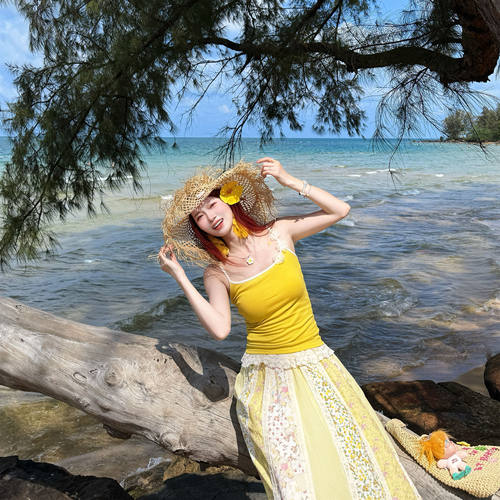 夏季黄色花朵带胸垫美背吊带背心