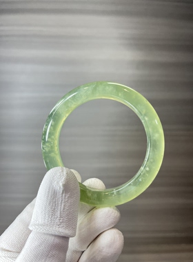 天然岫玉手镯冰透暴风雪玉镯玉质细腻生日礼物汉服旗袍配饰天然石