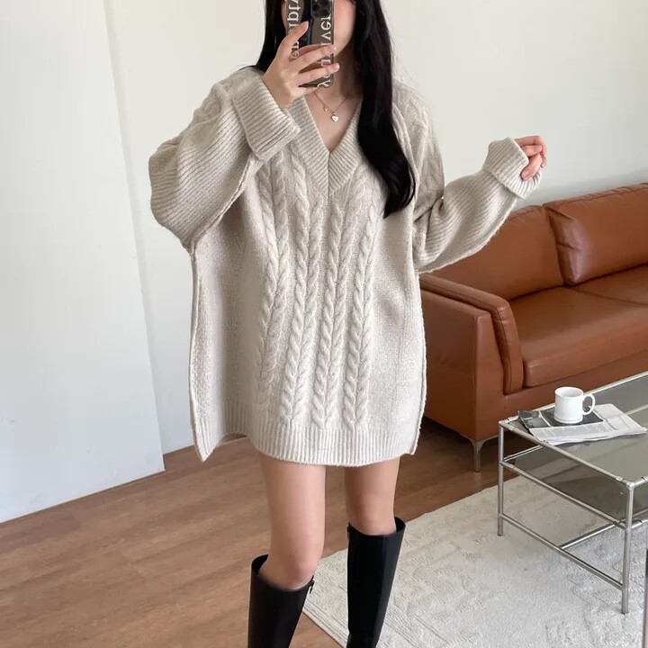 chic秋冬韩版慵懒风V领麻花休闲宽松百搭中长款针织毛衣上衣女