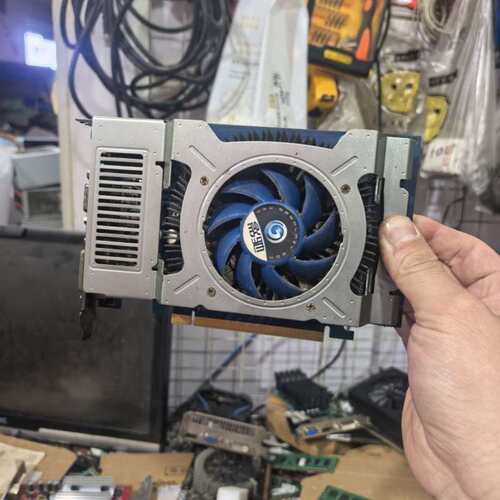议价影驰GT240显卡 1G DDR5 128bit PCI-E（维修）