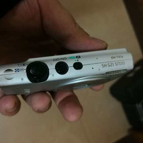 议价银色 佳能 ixus125hs，实物照片 外观可以 没有破（维修）