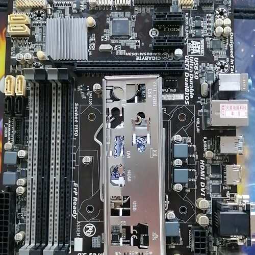 议价技嘉GA-B85M-DS3H主板，LGA1150接口，支持D（维修）