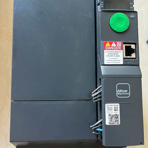 议价施耐德变频器ATV320U75N4B，7.5KW 380V。（维修）