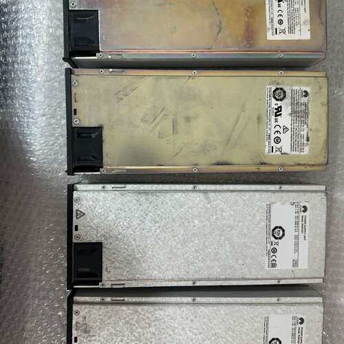 议价华为R4875G1共三个，R4875G2一个，成色如图，（维修）