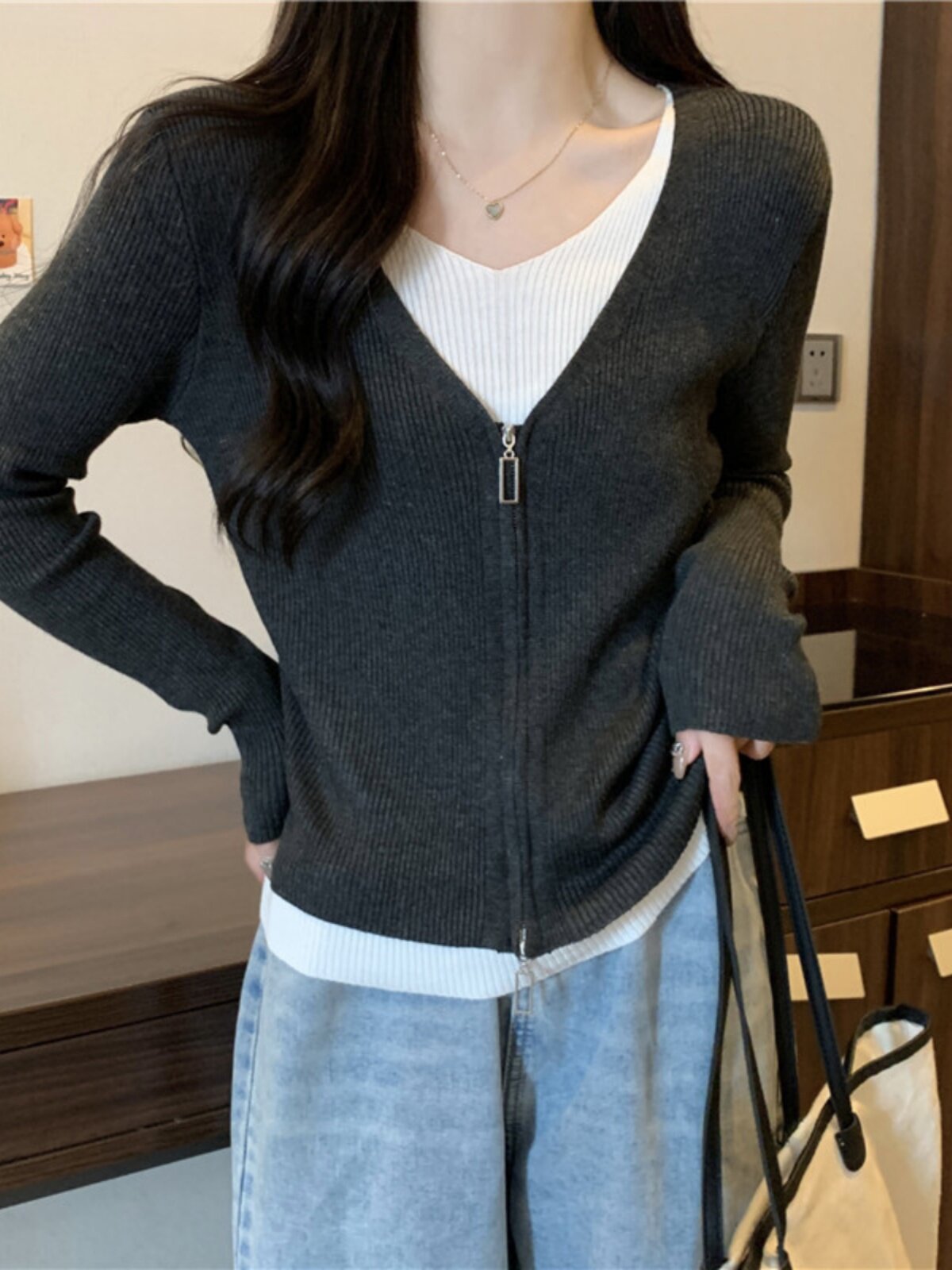 핫한 엄마들의 외출과 수유를 위한 페이크 투피스 슬리밍 니트 가디건 대형 사이즈 가을 겨울 산후 수유 하의 셔츠 상의