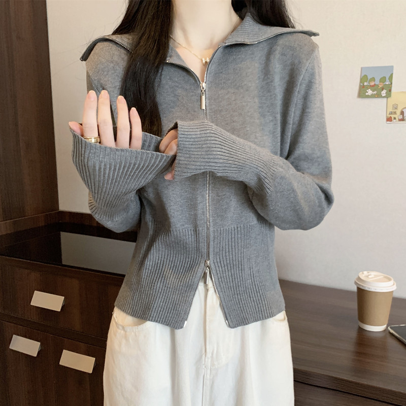 秋冬海军领双拉链哺乳针织上衣