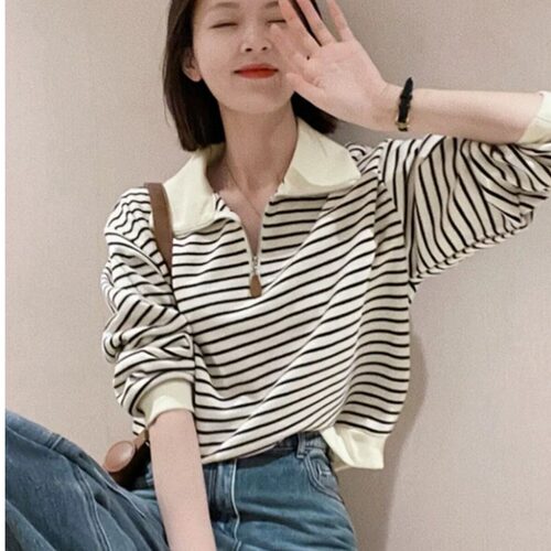 辣妈款外出哺乳条纹polo领长袖卫衣春装大码宽松显瘦产后喂奶上衣