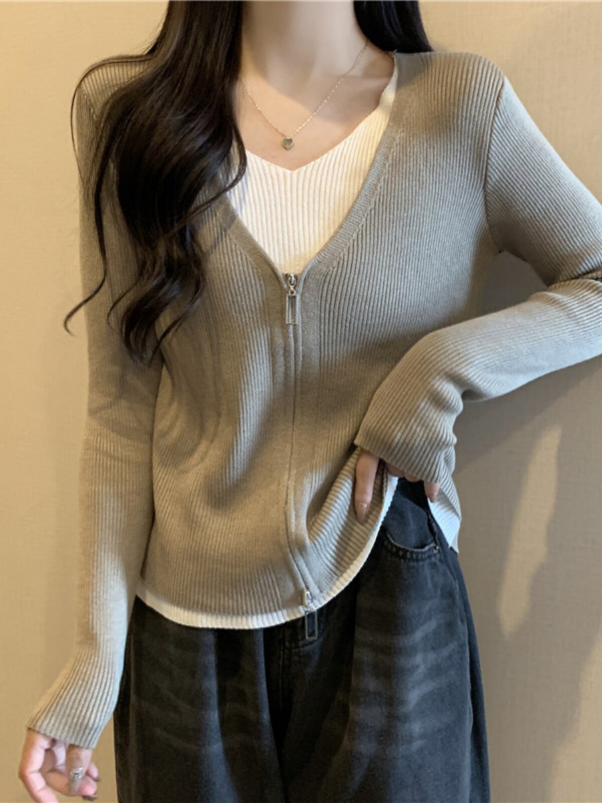 핫한 엄마들의 외출과 수유를 위한 페이크 투피스 슬리밍 니트 가디건 대형 사이즈 가을 겨울 산후 수유 하의 셔츠 상의