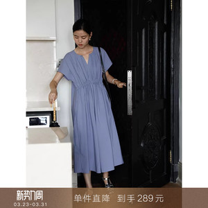 【到手289元】简约连肩廓形褶皱抽绳设计感宽松显瘦连衣裙子女夏
