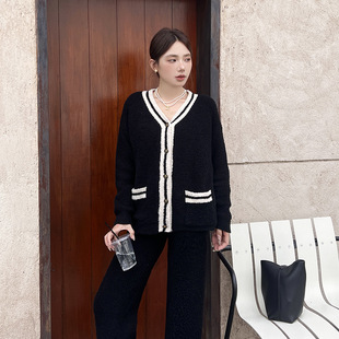 睡衣女秋冬天软绵绵翻领条纹气质小香风加厚保暖毛线针织家居服