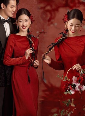 2026影楼新款情侣高级感复古国风红色婚纱照新娘敬酒拍照摄影礼服