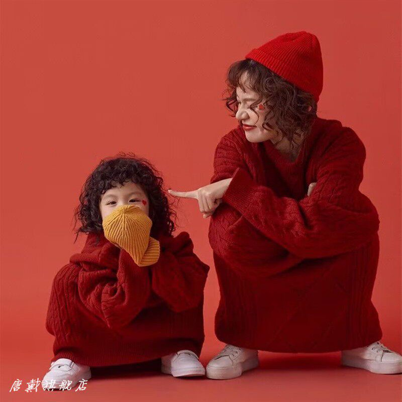 亲子摄影主题服装全家福新年红色麻花毛衣拍照照相童装影楼服装