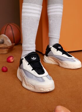 Adidas/阿迪达斯正品男女经典复古中高帮运动鞋「奶包鞋」S24139