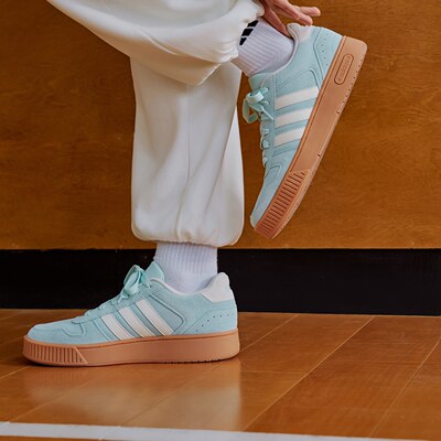 阿迪达斯男女D-PAD CLASSIC 「小锯齿」篮球风运动休闲板鞋KH8220