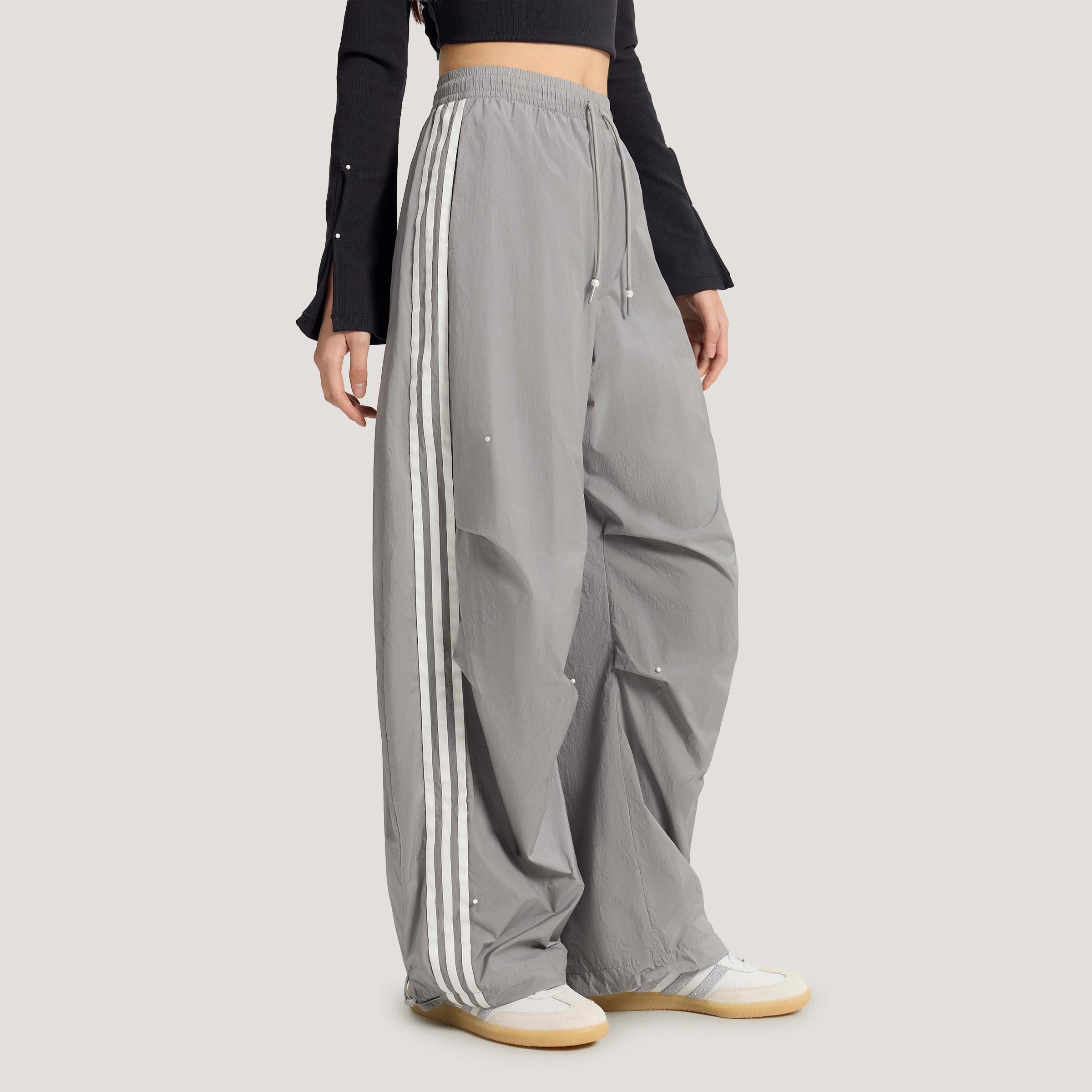Adidas三叶草女子宽松阔腿裤条纹伞兵裤运动长裤KS2865/KS2866 - 实物图