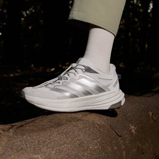 Adidas阿迪达斯FREEHIKER LT男女超轻缓震回弹登山徒步鞋KK1879