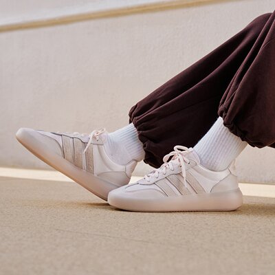 adidas阿迪达斯BARREDA男女鞋百搭休闲板鞋德训鞋轻运动鞋JR1222