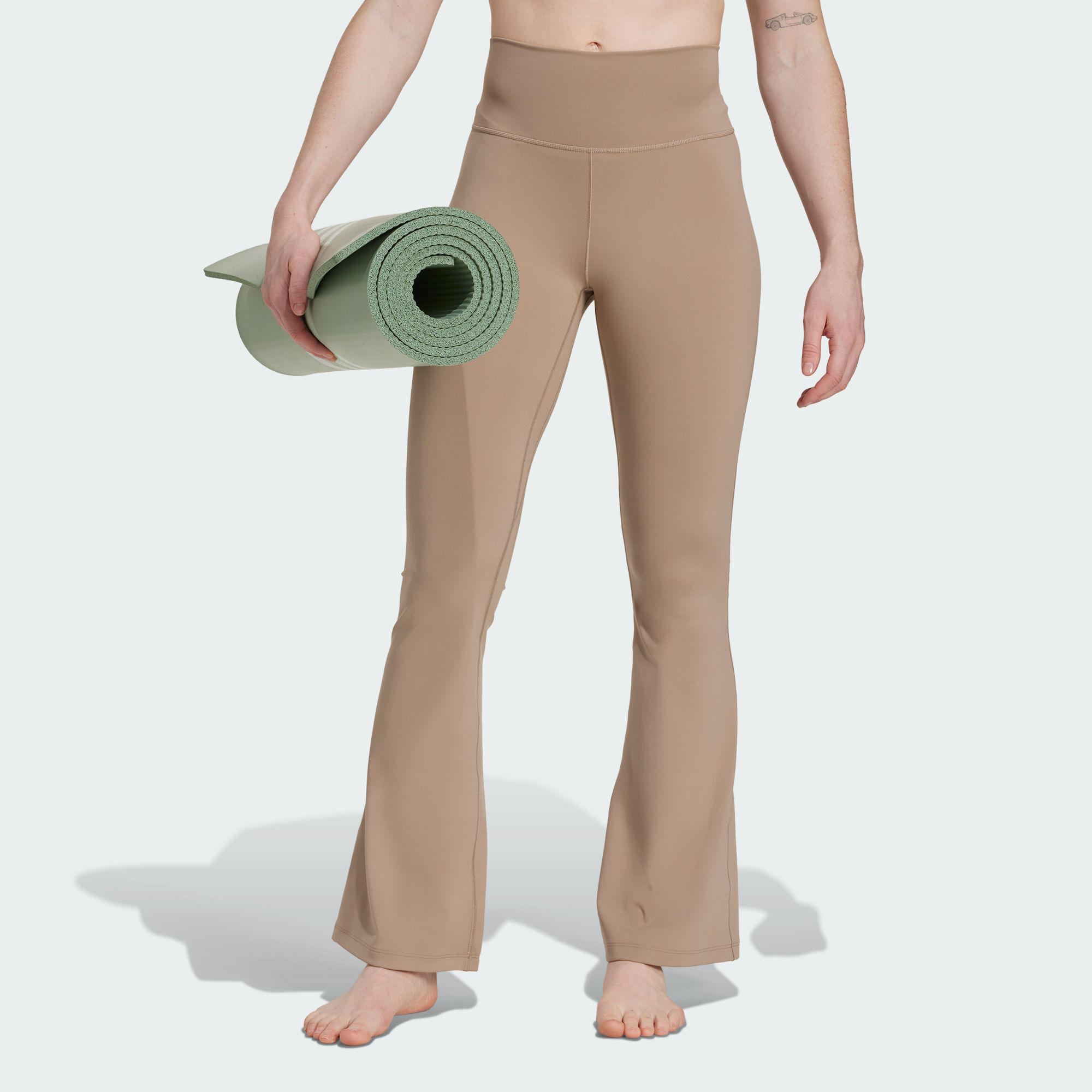 阿迪达斯女子速干瑜伽普拉提亲肤裸感紧身运动喇叭裤JV7782