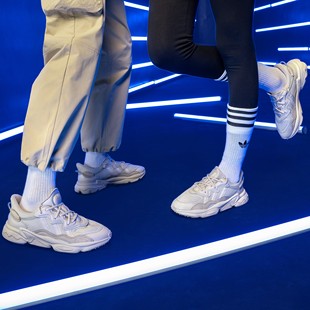 Adidas 三叶草 OZWEEGO 男款经典复古老爹鞋运动鞋FX6029