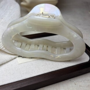 醋酸4.0云朵镂空抓夹8cm大发量