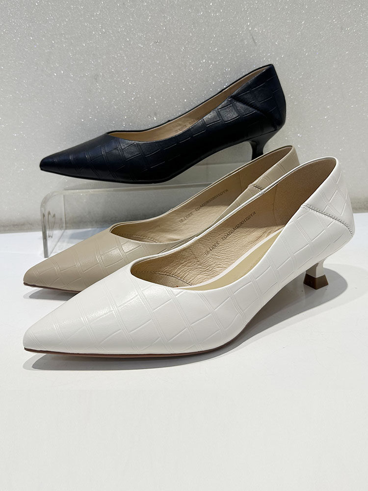 comely康莉女鞋2023春专柜正品羊皮浅口尖头细跟通勤单鞋kyq31065