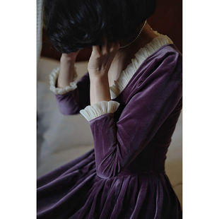 Ching 连衣裙 s复古赫本风宫廷古着vintage裙油画感天鹅绒方领长款