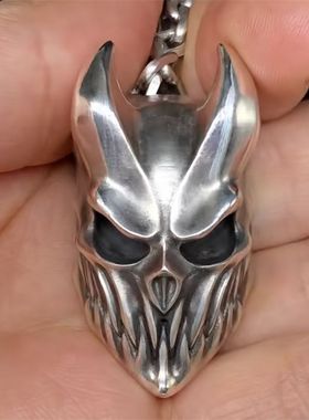 2026新款死核炸子鸡摇滚骷髅项链朋克个性小众设计毛衣链送礼物