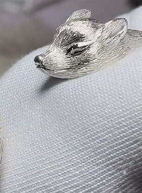 新九尾狐手镯手工拉丝高级感小众设计轻奢气质简约百搭开口配饰